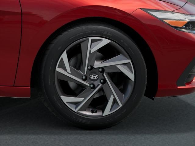 2025 Hyundai Elantra Sport 8