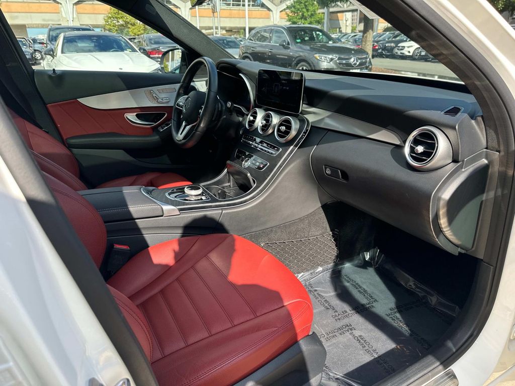 Thumbnail: 2020 Mercedes-Benz C-Class - 21