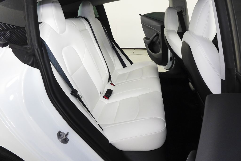 Thumbnail: 2022 Tesla Model 3 - 20