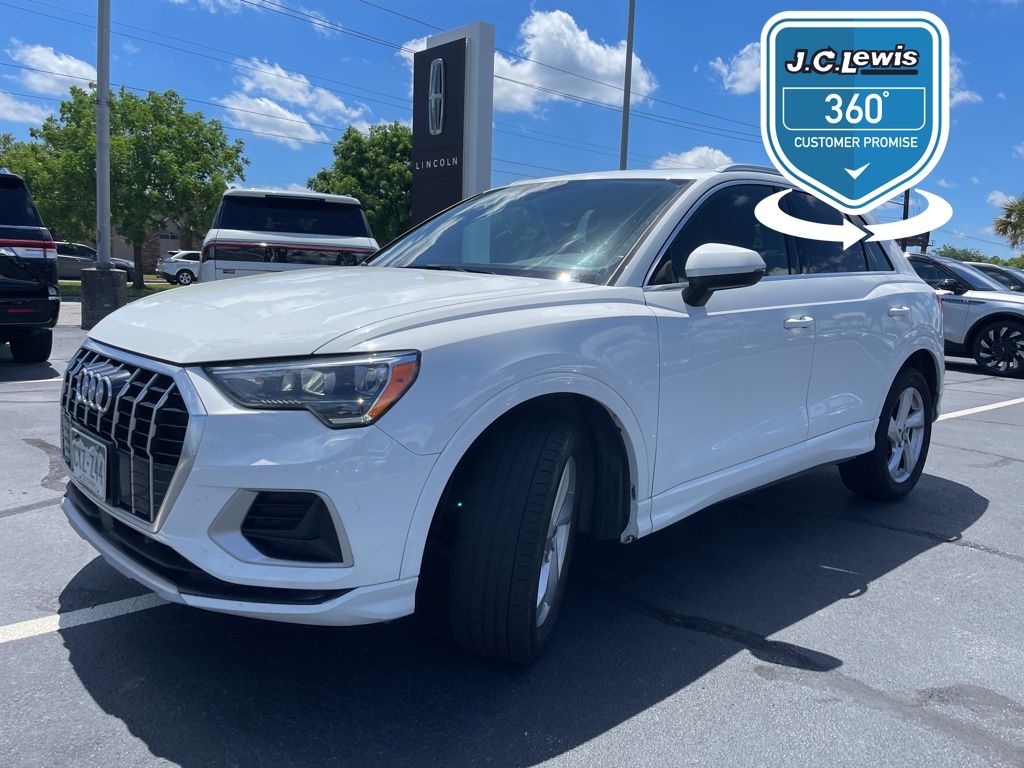 2020 Audi Q3 quattro Premium 40 TFSI