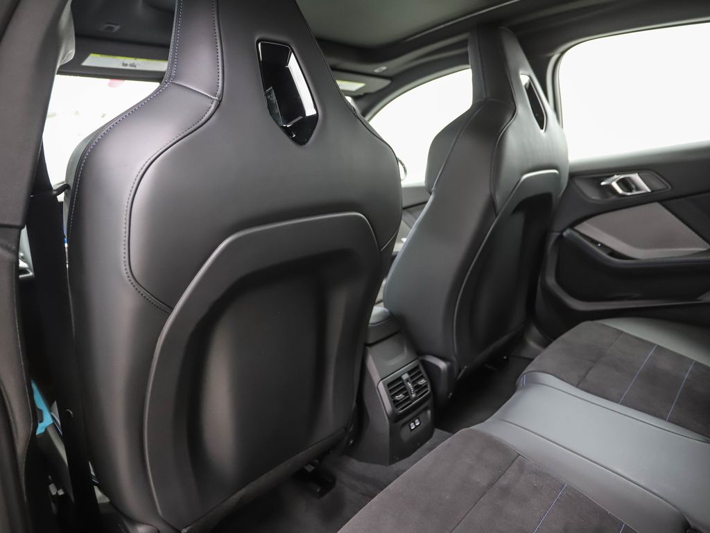 Thumbnail: 2025 BMW 2 Series - 19