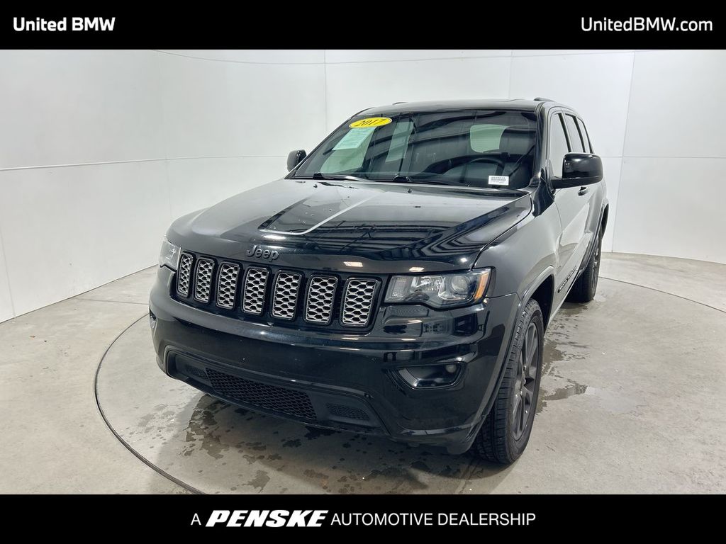 Thumbnail: 2017 Jeep Grand Cherokee - 1