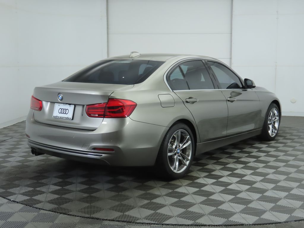 Thumbnail: 2018 BMW 3 Series - 5
