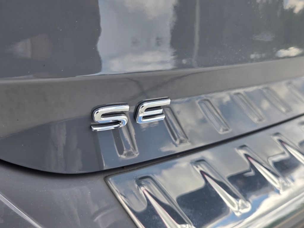 2024 Volkswagen Taos - $21,685