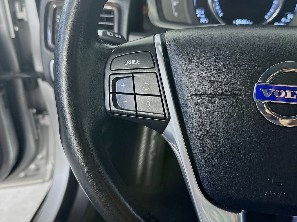 VolvoXC7025