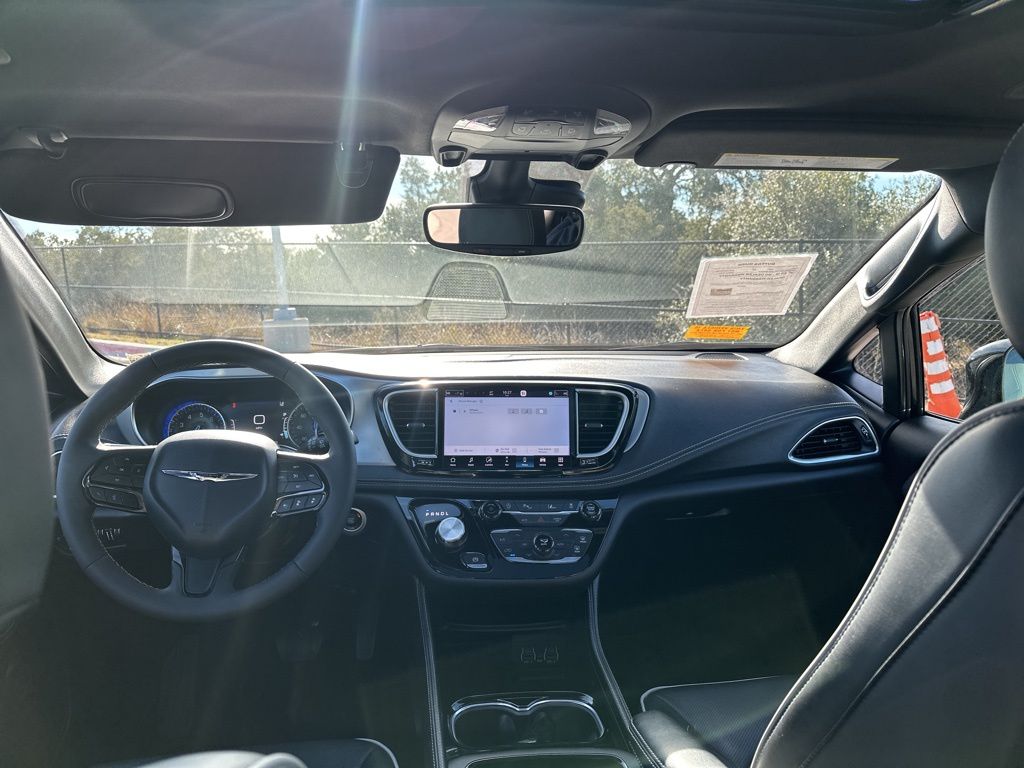 Used Car 2025 Chrysler Pacifica  Limited For Sale Under $40,000 In Austin, Texas