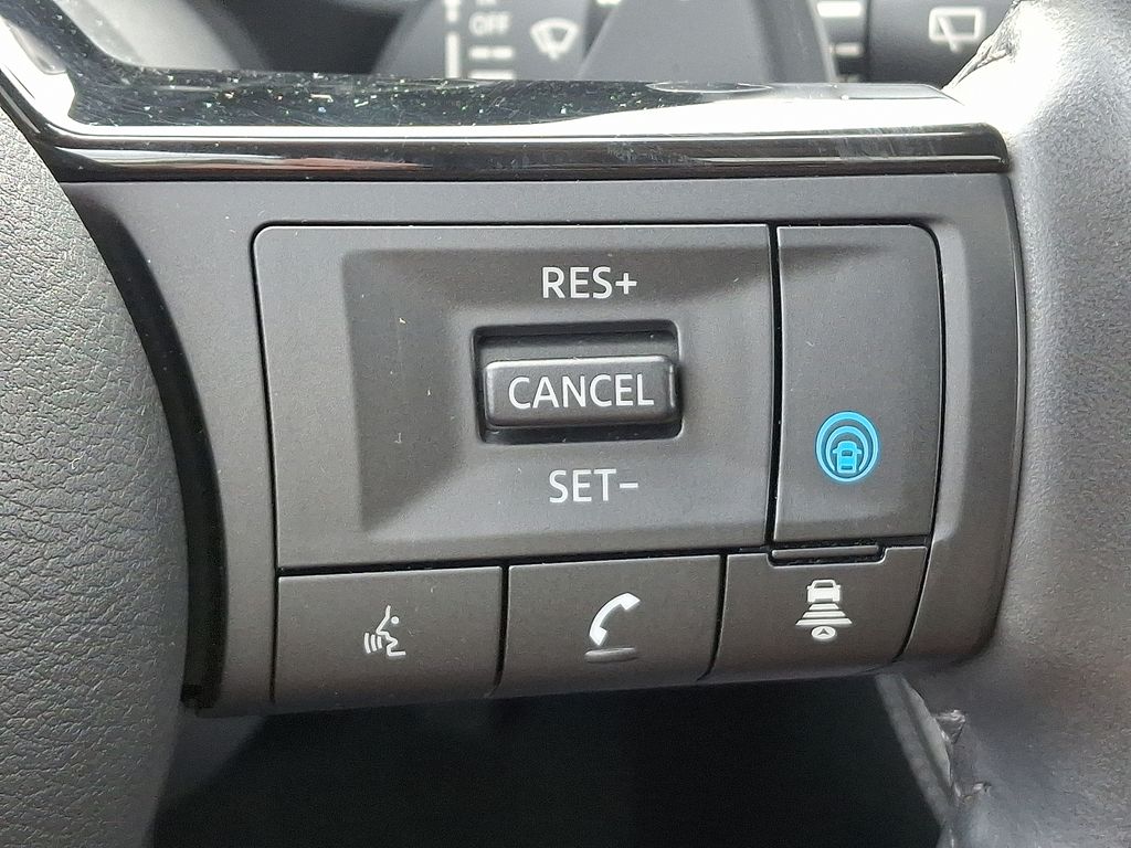 Thumbnail: 2022 Nissan Rogue - 23