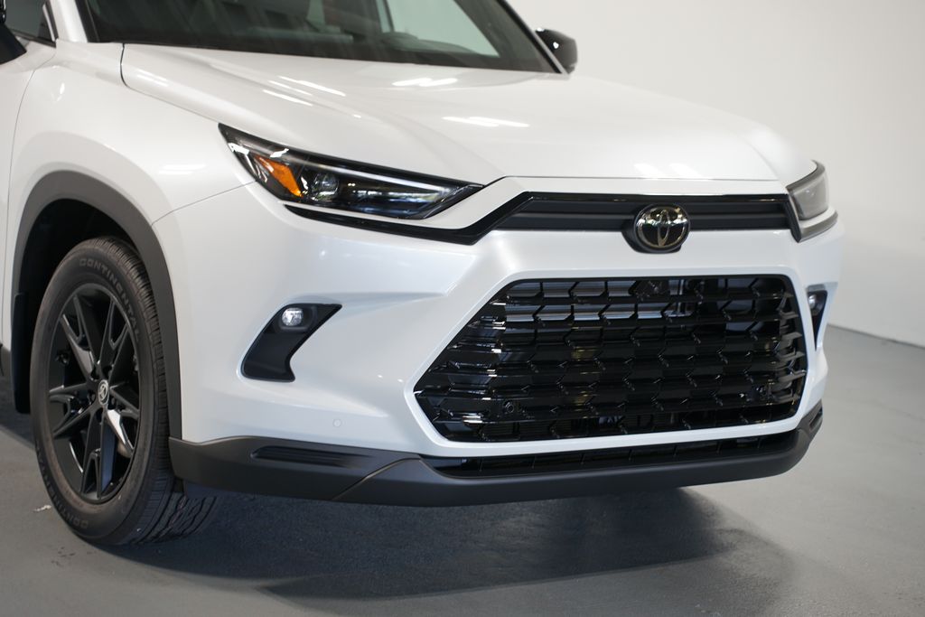 Thumbnail: 2025 Toyota Grand Highlander - 4