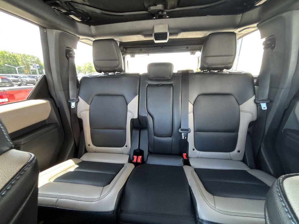 Used 2024 Shadow Black Ford Wildtrak image 25