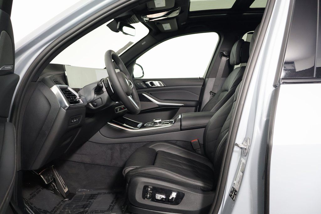 Thumbnail: 2026 BMW X5 - 5