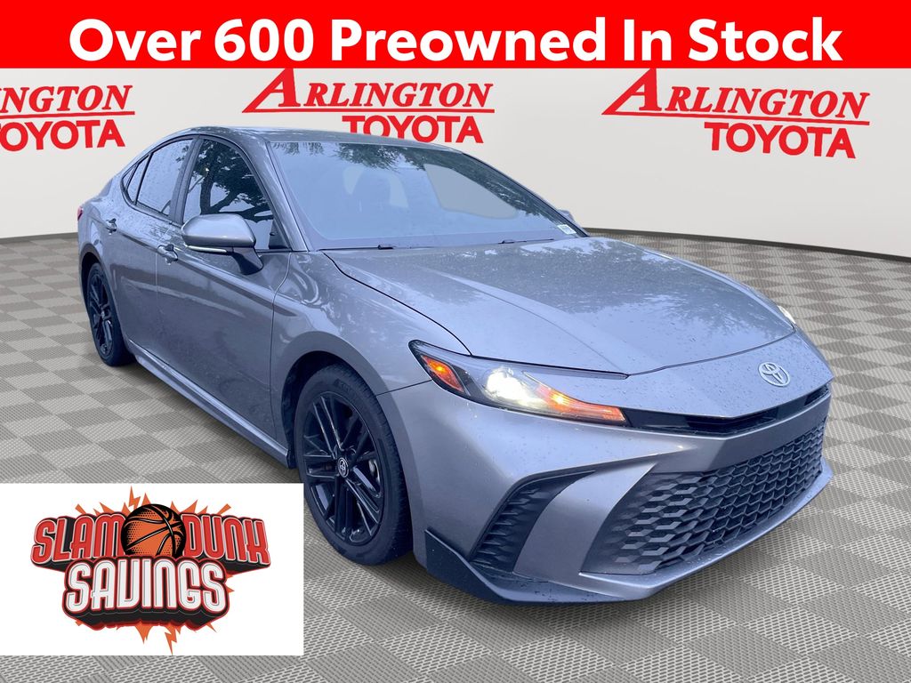 2025 Toyota Camry SE