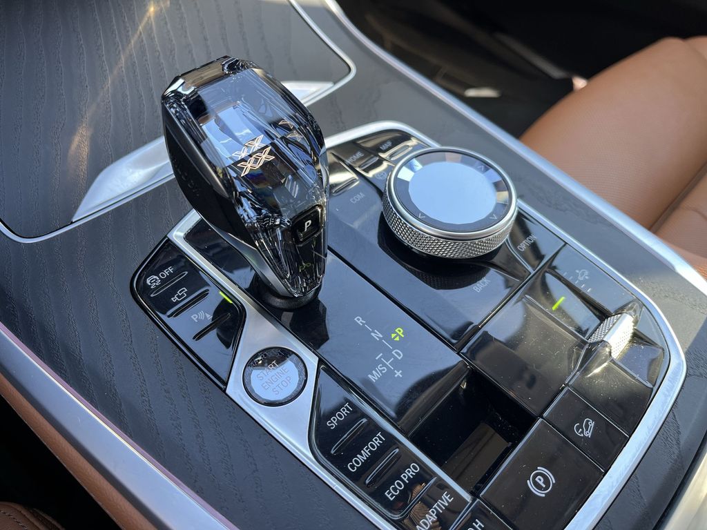 Thumbnail: 2022 BMW X7 - 20