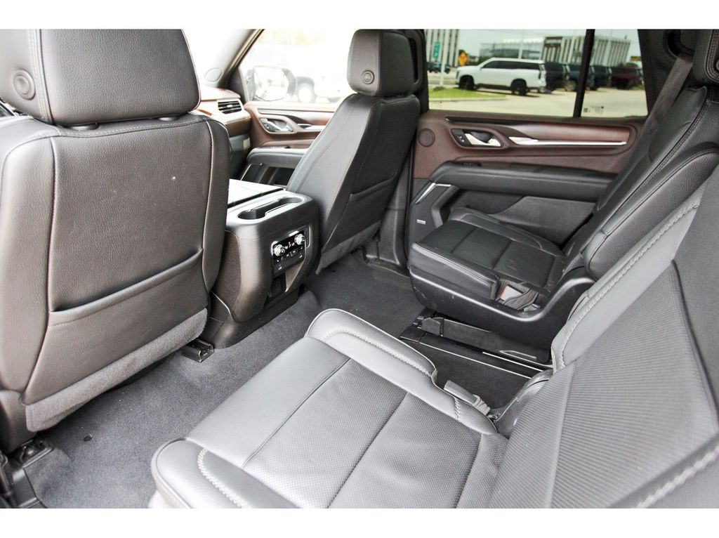 2022 GMC Yukon Denali Black at Ultimate Motorsports