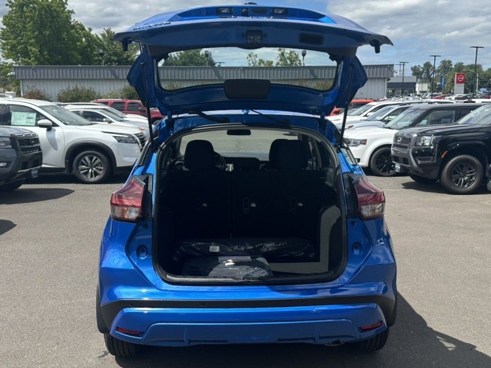 2025 Nissan Kicks Play S