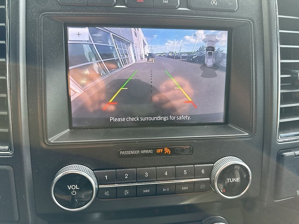 2021 Ford Expedition Limited photo