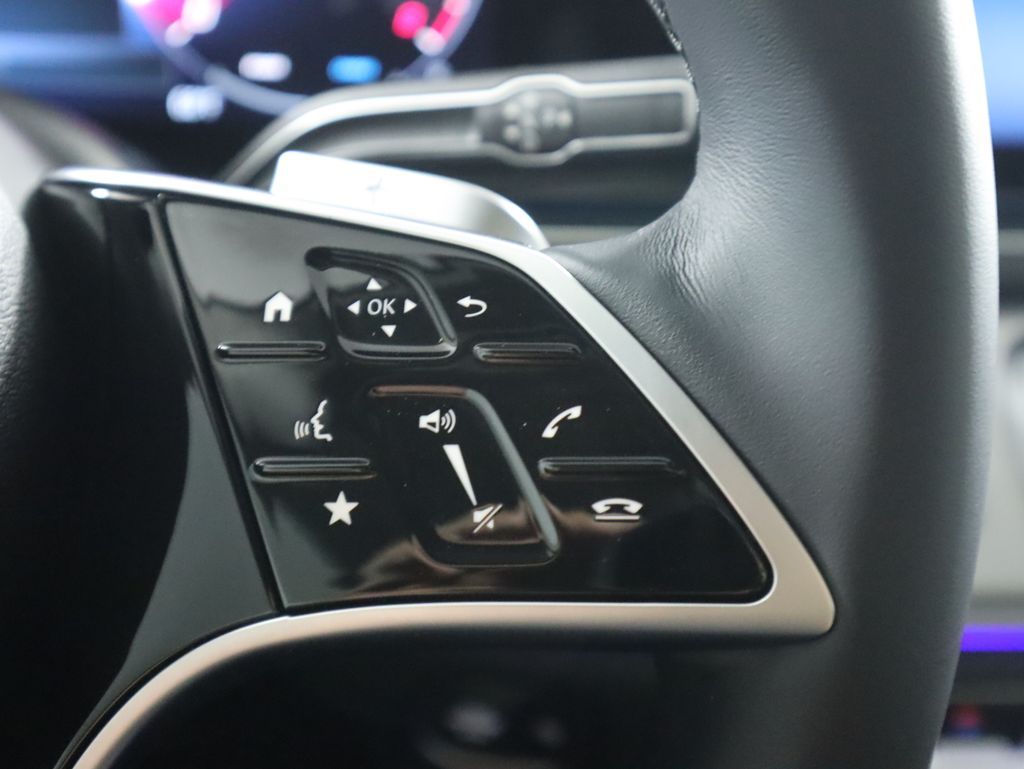 Thumbnail: 2026 Mercedes-Benz GLE - 13