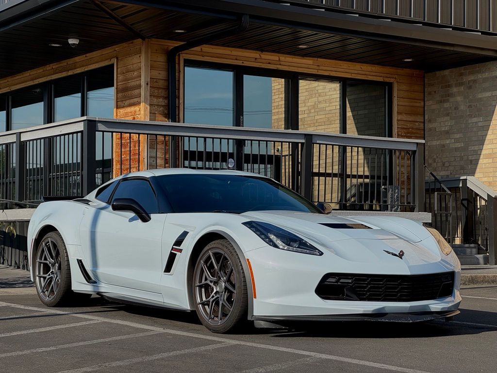 Ceramic Matrix Gray Metallic 2019 Chevrolet Corvette Coupe Rear-Wheel Drive 8-Speed Automatic