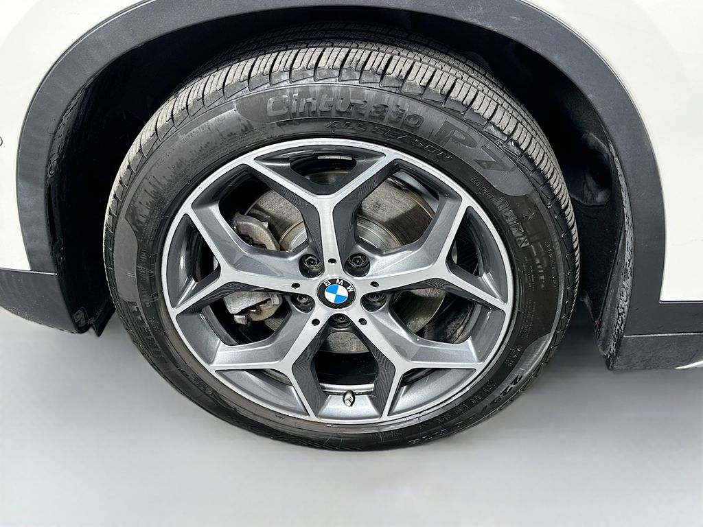 Thumbnail: 2016 BMW X1 - 30