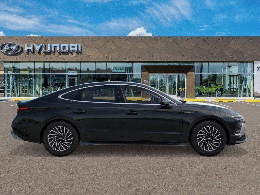 New 2026 Black Hyundai SEL image 7