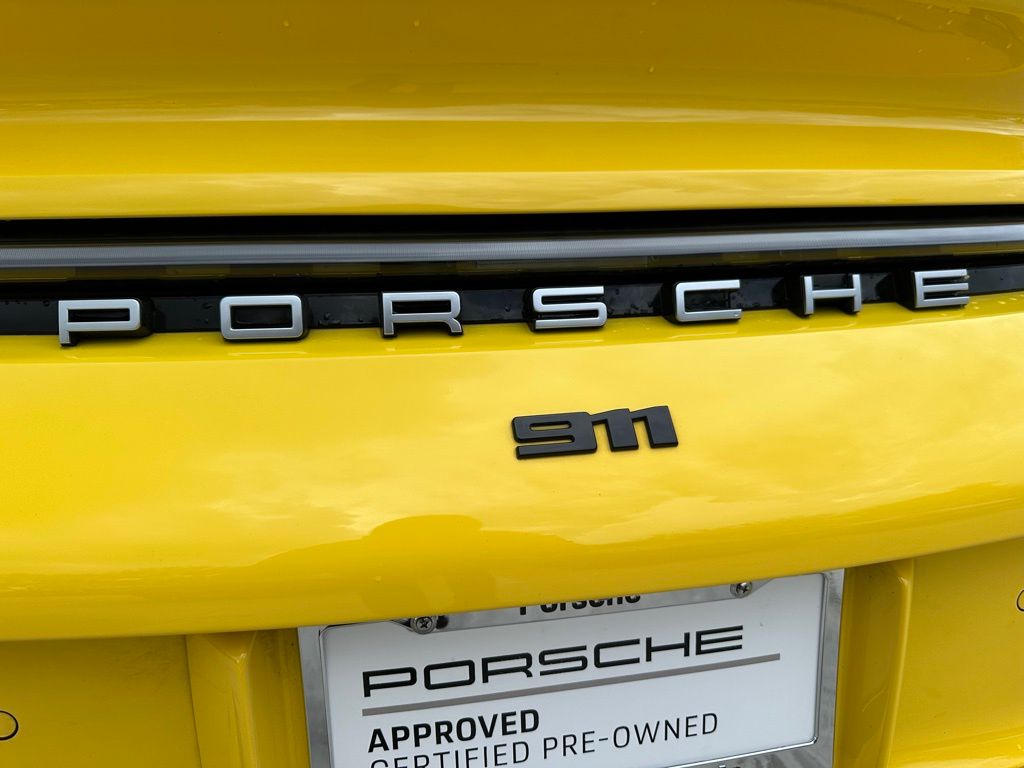 2023 Porsche 911 Turbo S 8