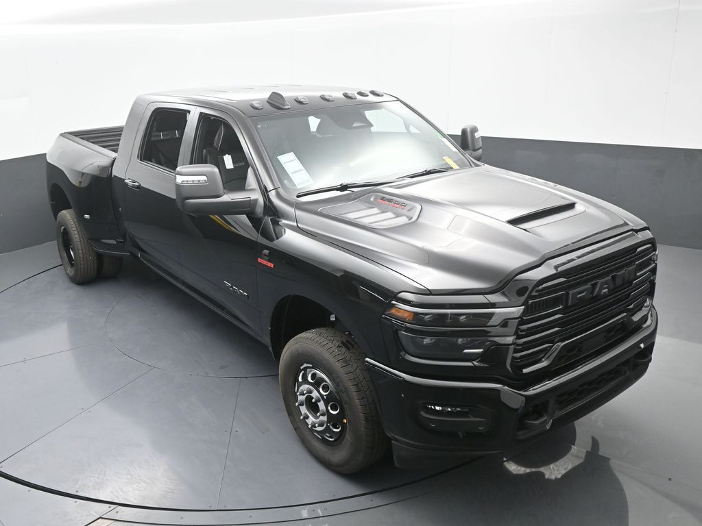 New 2026 Diamond Black Crystal Pearlcoat Ram Laramie image 54