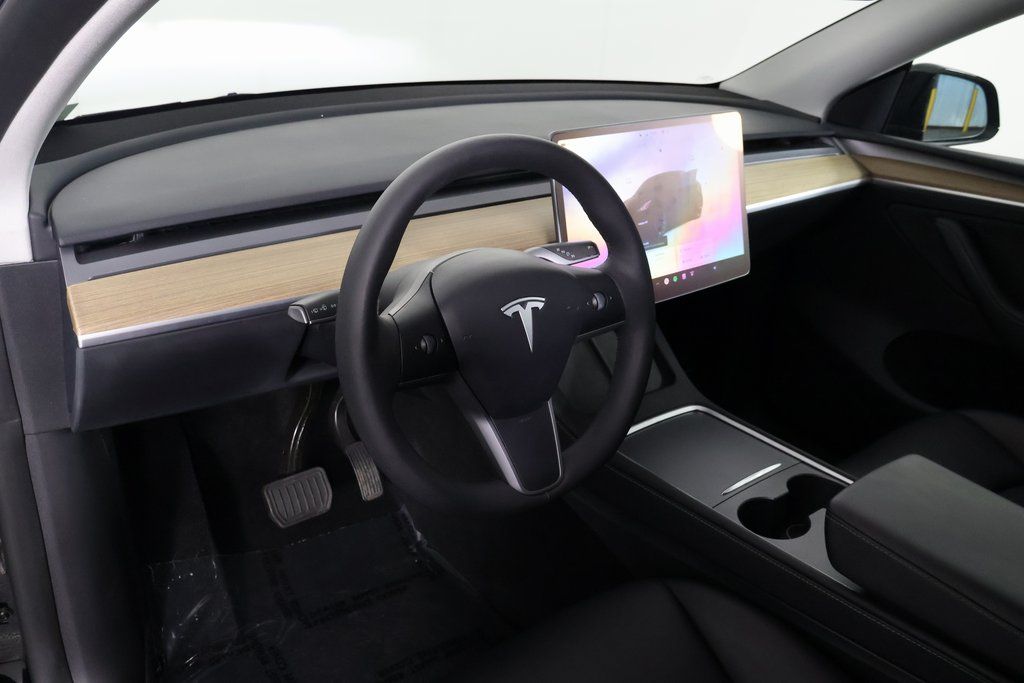 Thumbnail: 2023 Tesla Model Y - 7