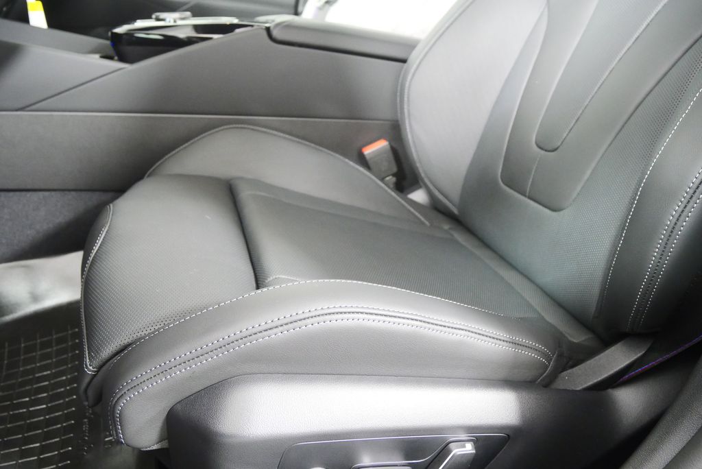 Thumbnail: 2026 BMW M5 - 13