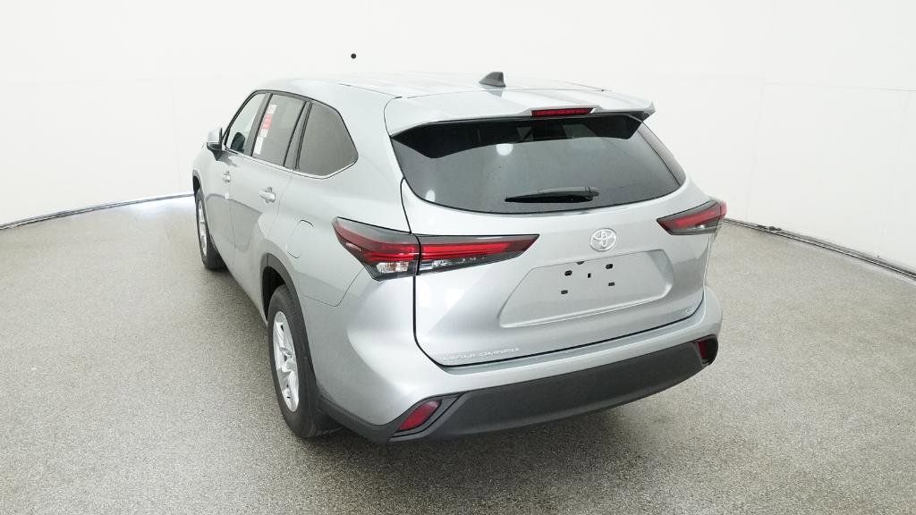 Thumbnail: 2025 Toyota Highlander - 28