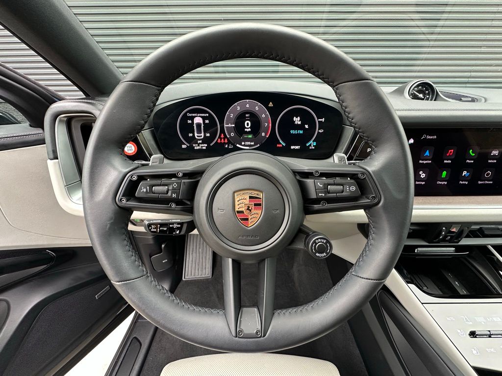 Thumbnail: 2025 Porsche  - 16