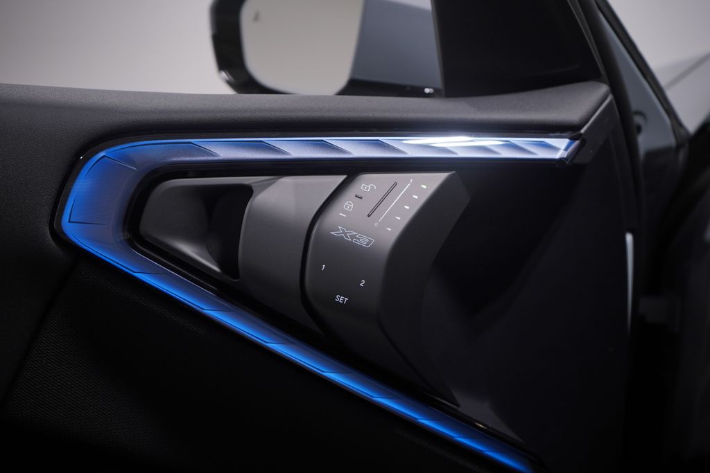 2025 BMW X3 3.0i 11