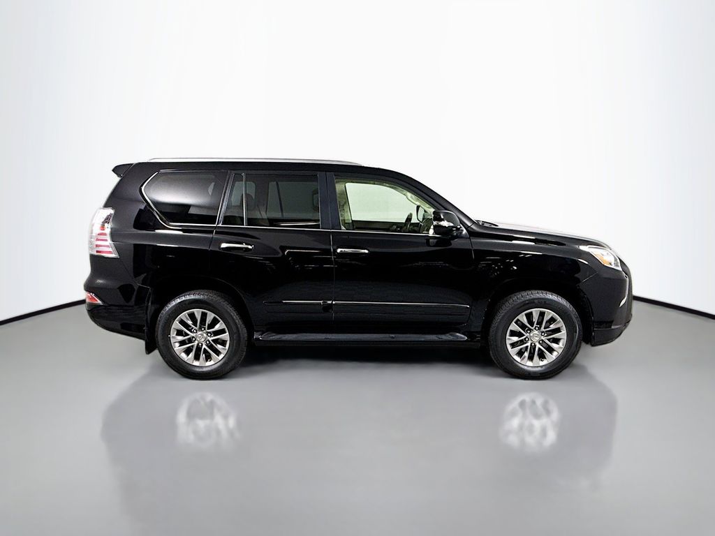 Thumbnail: 2016 Lexus GX - 4