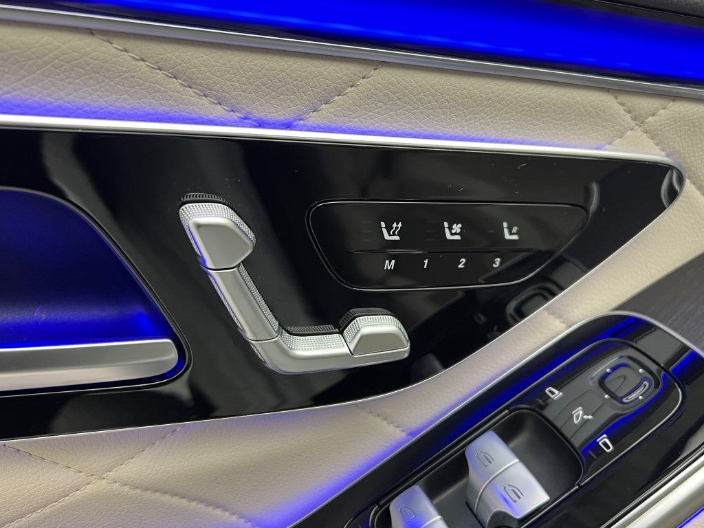 Thumbnail: 2024 Mercedes-Benz S-Class - 32