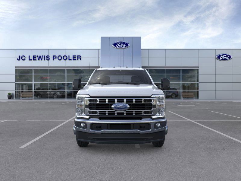 2026 Ford Super Duty F-350 DRW XLT
