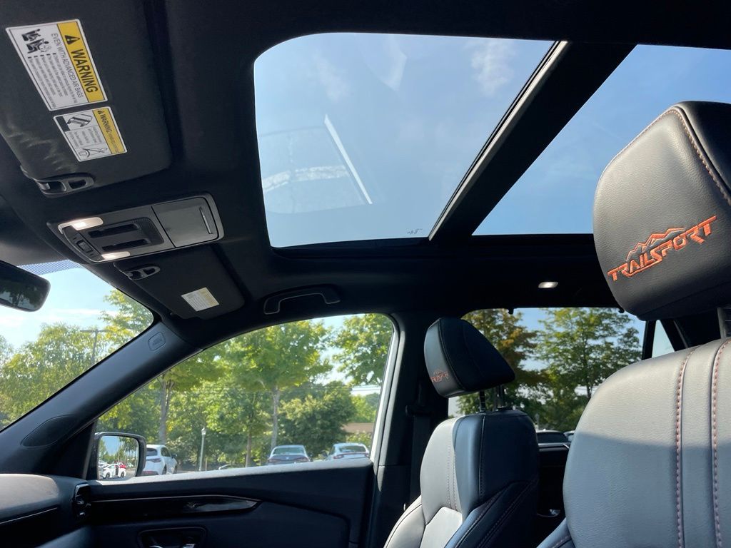 Thumbnail: 2024 Honda Pilot - 32