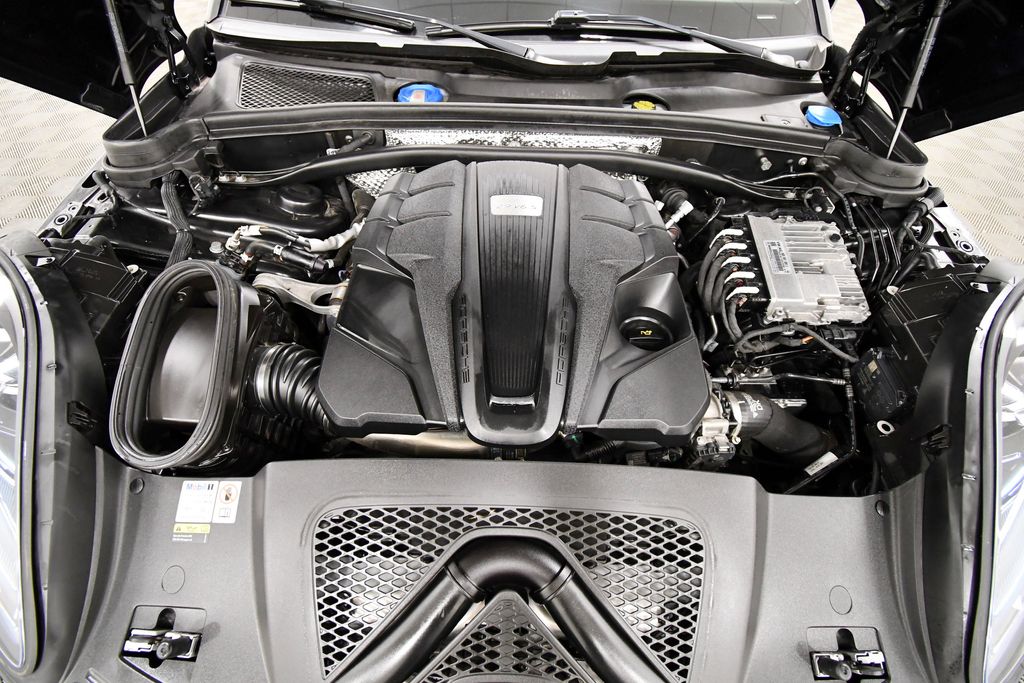 Used 2023 Porsche Macan SUV