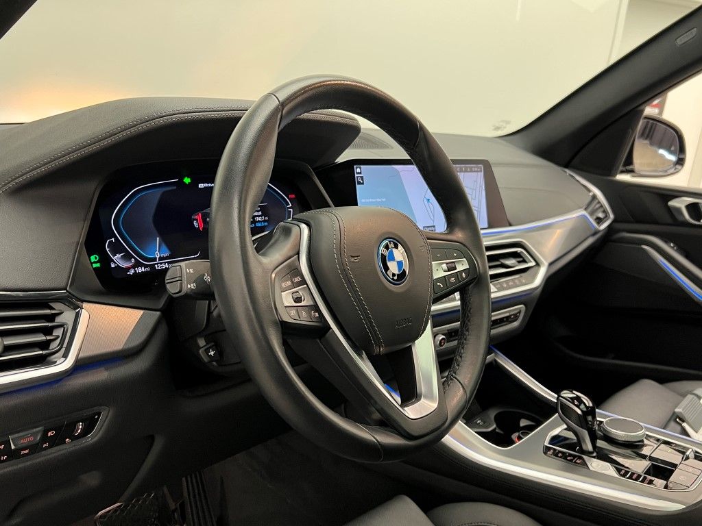 Thumbnail: 2022 BMW X5 - 23