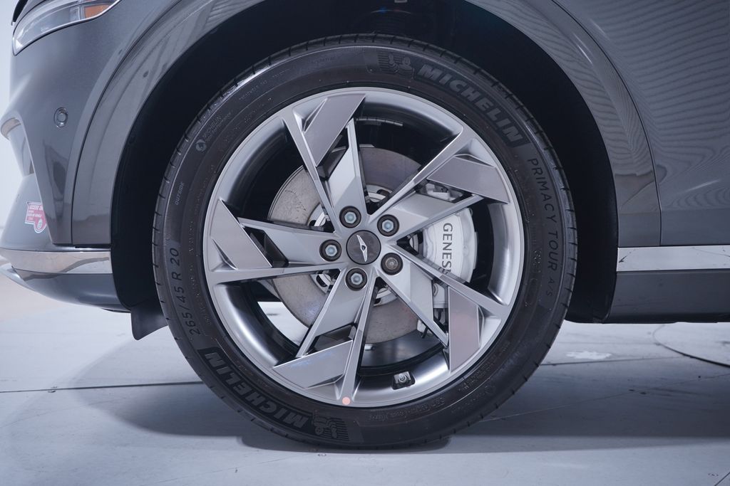 2024 Genesis GV70  2