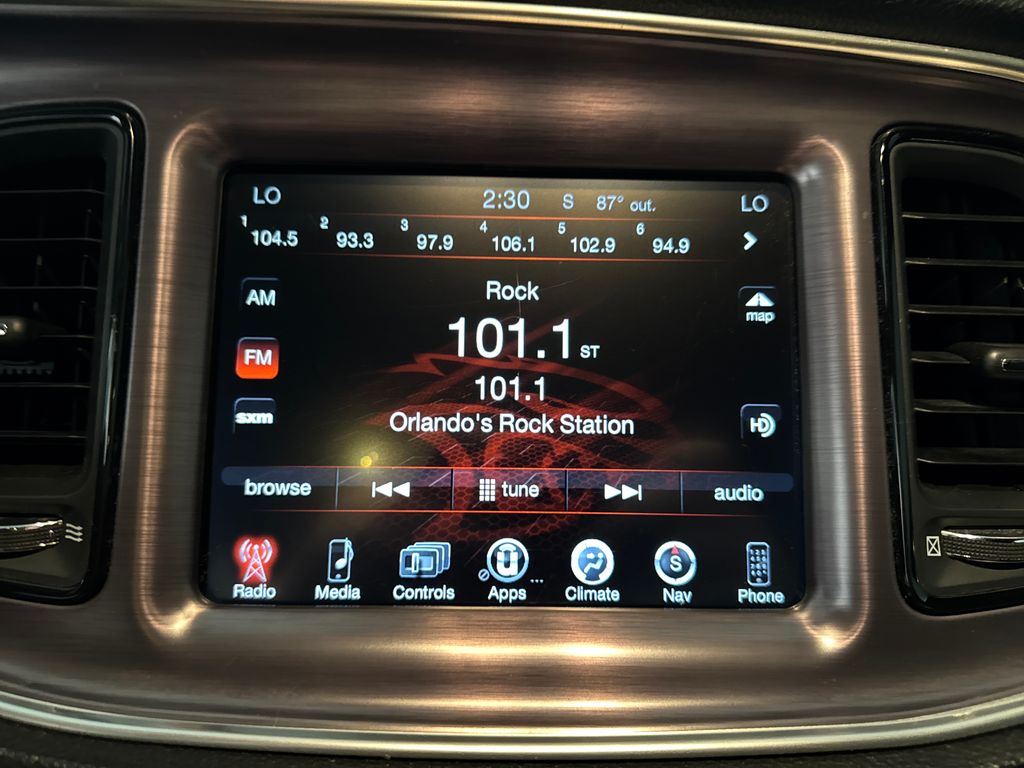 Used 2016 White Dodge SXT image 24