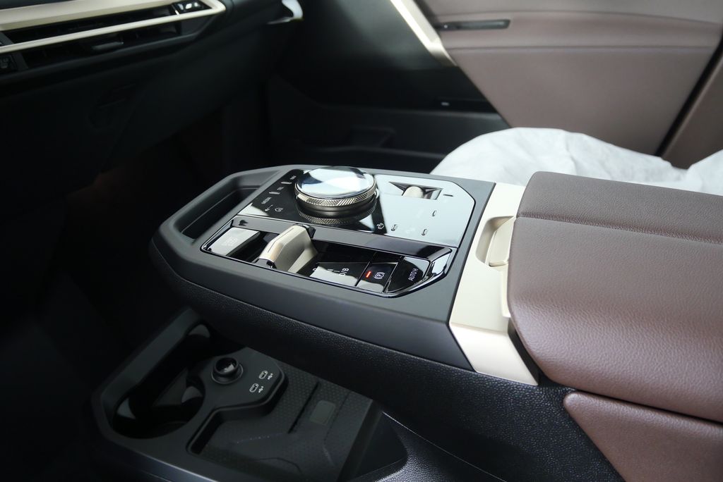 2026 BMW iX  24