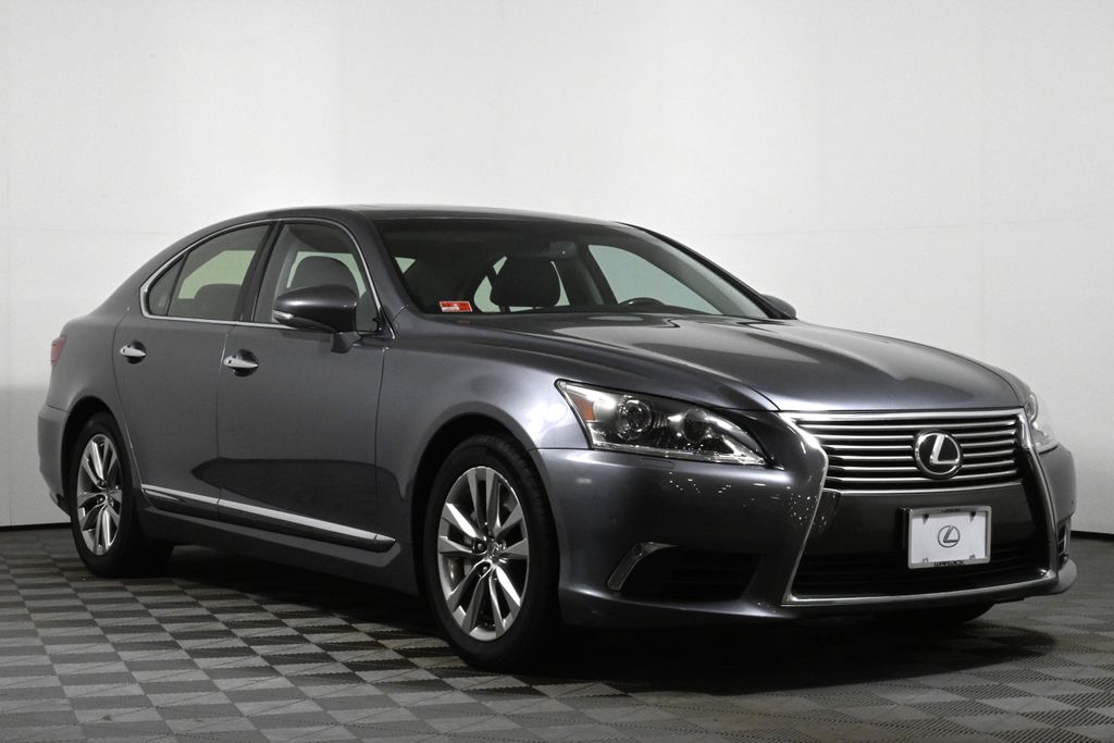 2015 Lexus LS 460 9