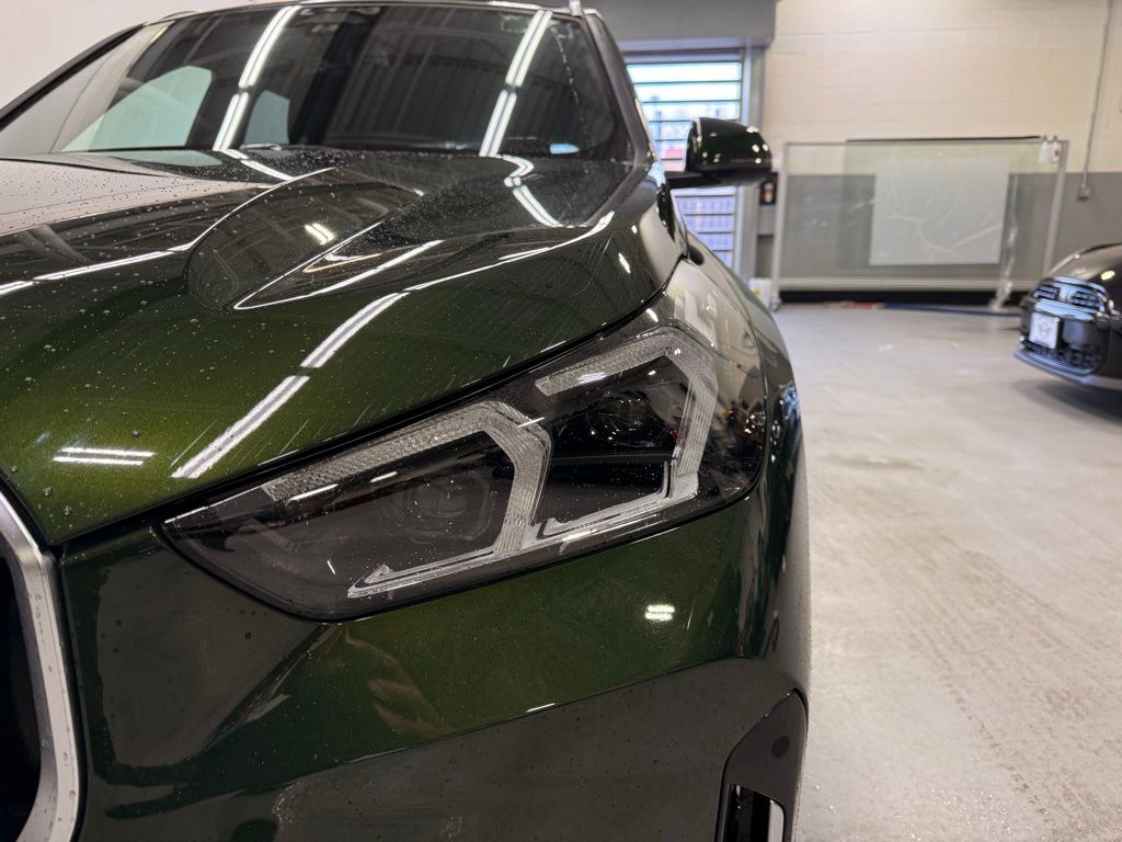 Thumbnail: 2025 BMW X1 - 9