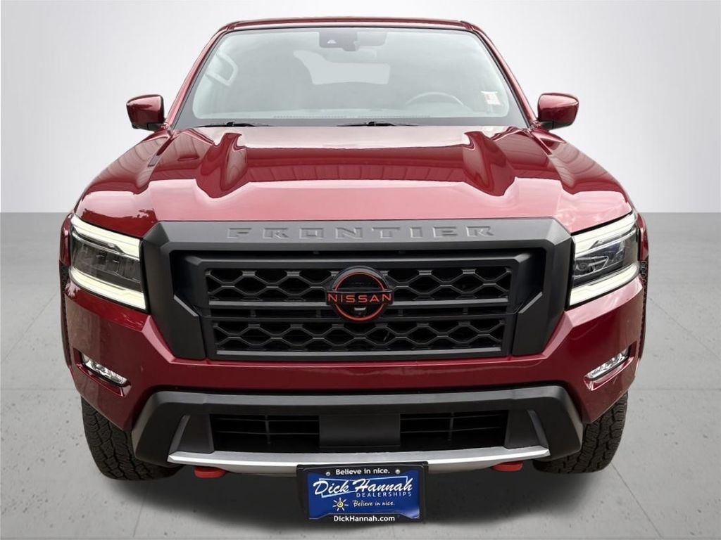 2024 Nissan Frontier PRO-4X photo 3
