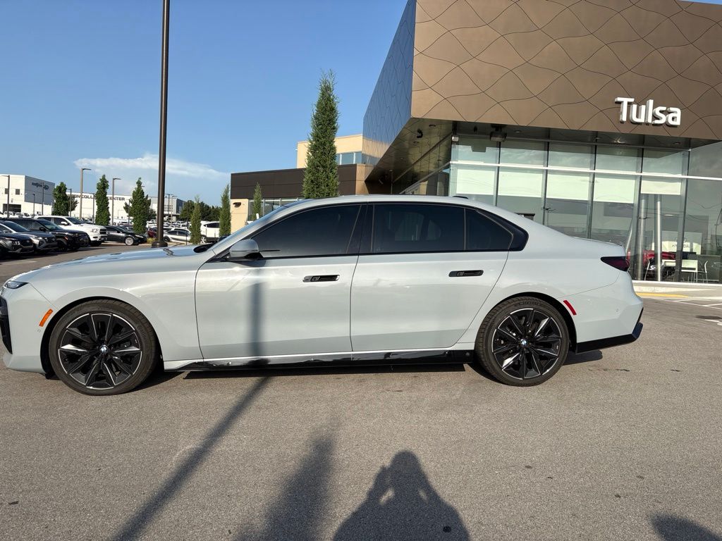 Brooklyn Gray Metallic 2023 BMW 7 Series Sedan All-Wheel Drive 8-Speed Automatic