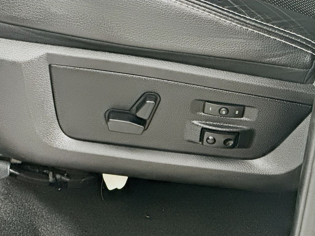 Used 2017 White Ram Laramie image 23