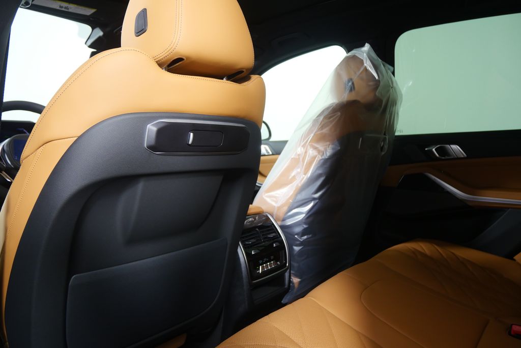 Thumbnail: 2026 BMW X5 - 17