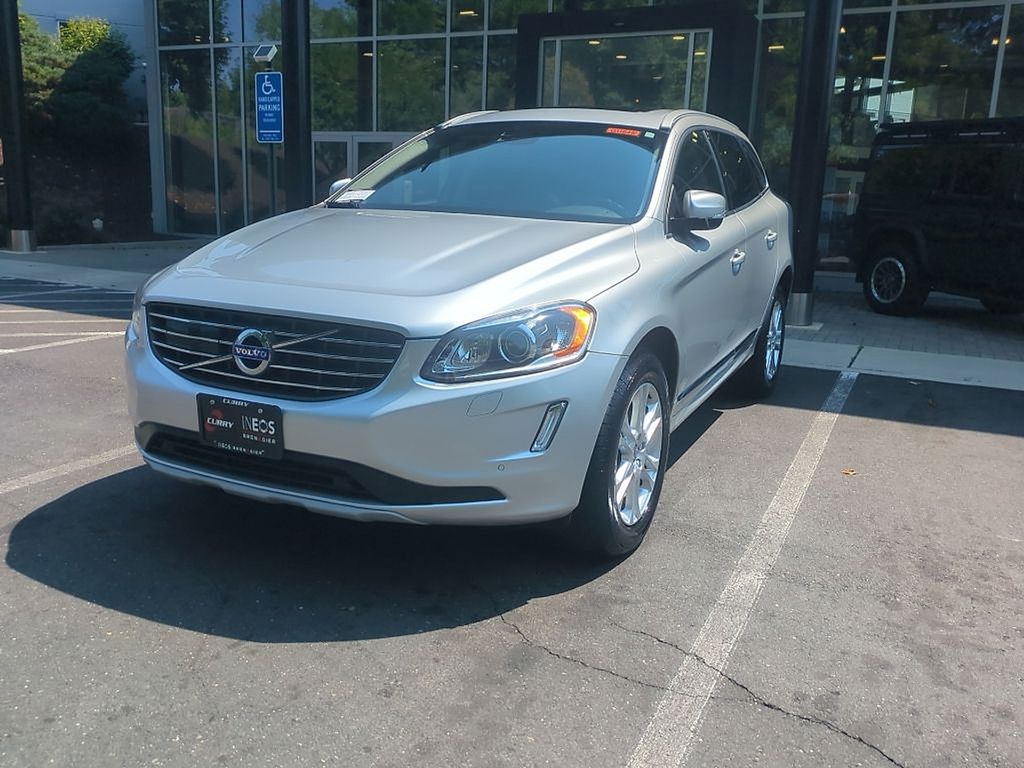 Bright Silver Metallic 2016 Volvo XC60 SUV / Crossover All-Wheel Drive 6-Speed Automatic