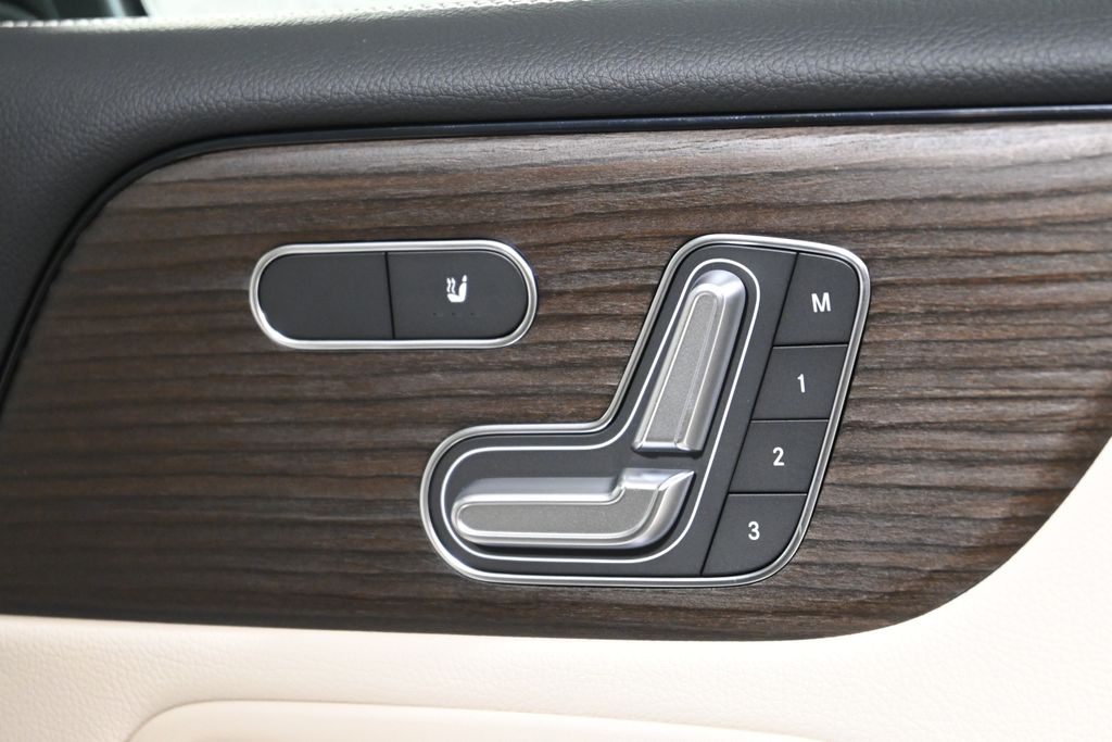 Thumbnail: 2026 Mercedes-Benz GLB - 23