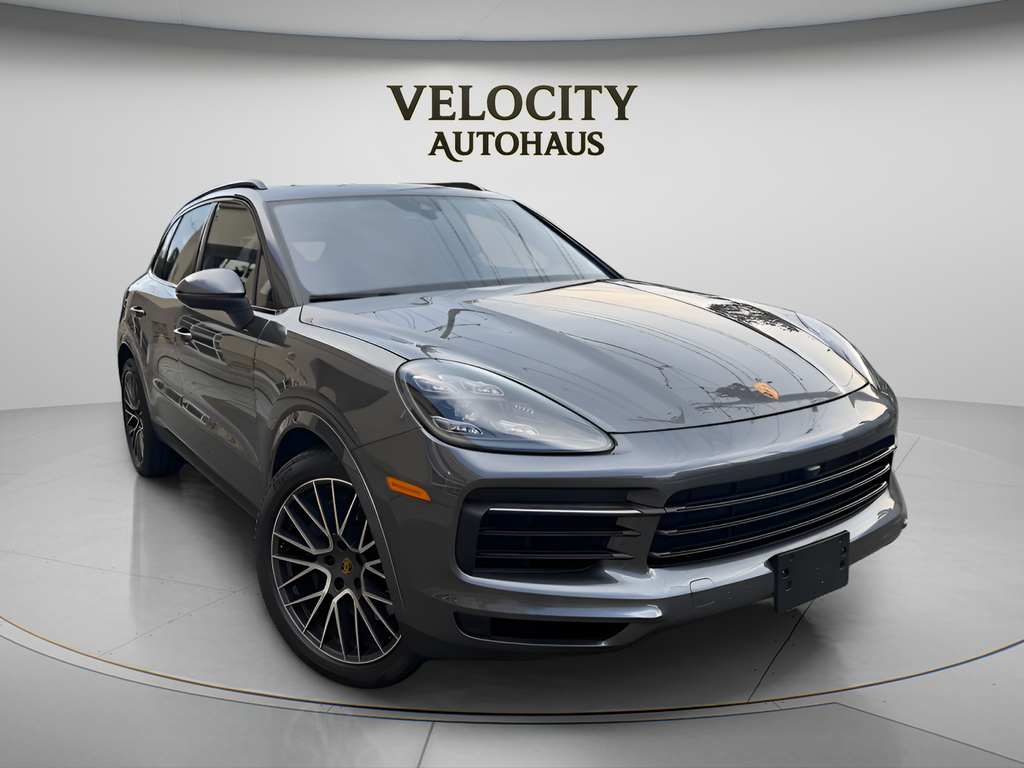 Gray 2022 Porsche Cayenne S Platinum Edition AWD SUV / Crossover All-Wheel Drive 8-Speed Automatic