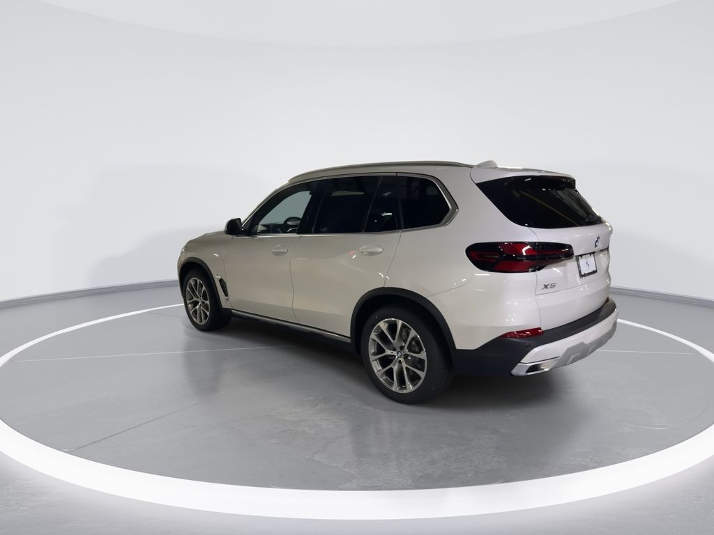 Thumbnail: 2026 BMW X5 - 6