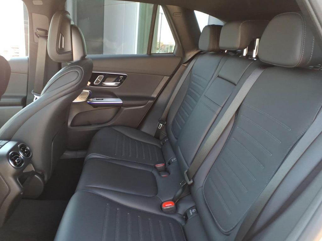 New 2026 White Mercedes-Benz GLC 300 image 26